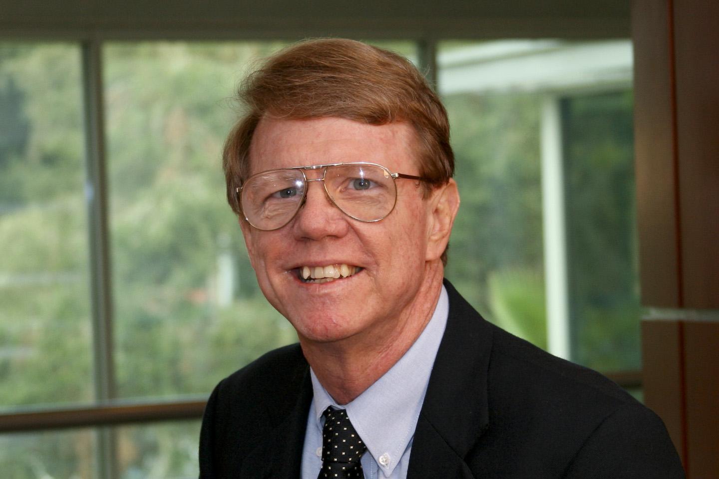 Dr. Robert Houmes